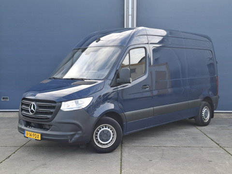 Mercedes-Benz Sprinter 311 2.2 CDI L2H2 - WDB9106331P133346 poetsen en foto’s maken