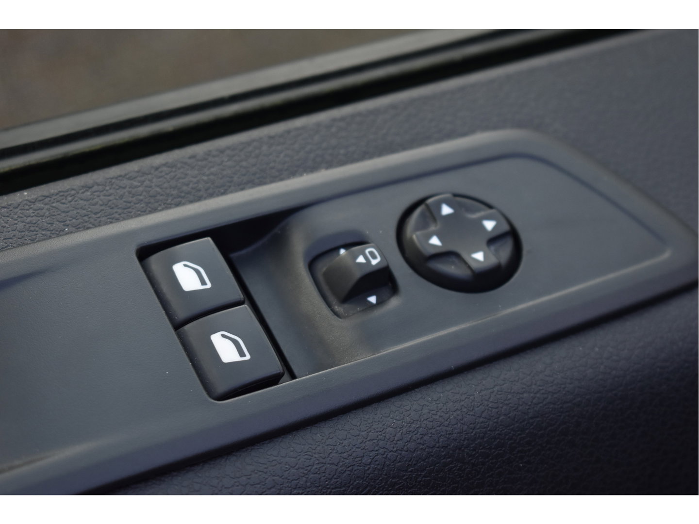 Peugeot Expert DC 5-Persoons 2.0 BlueHDI 180 Long Sport | Leder | Camera | Carplay | Trekhaak | Xenon / LED | Cruise Contr | NAP