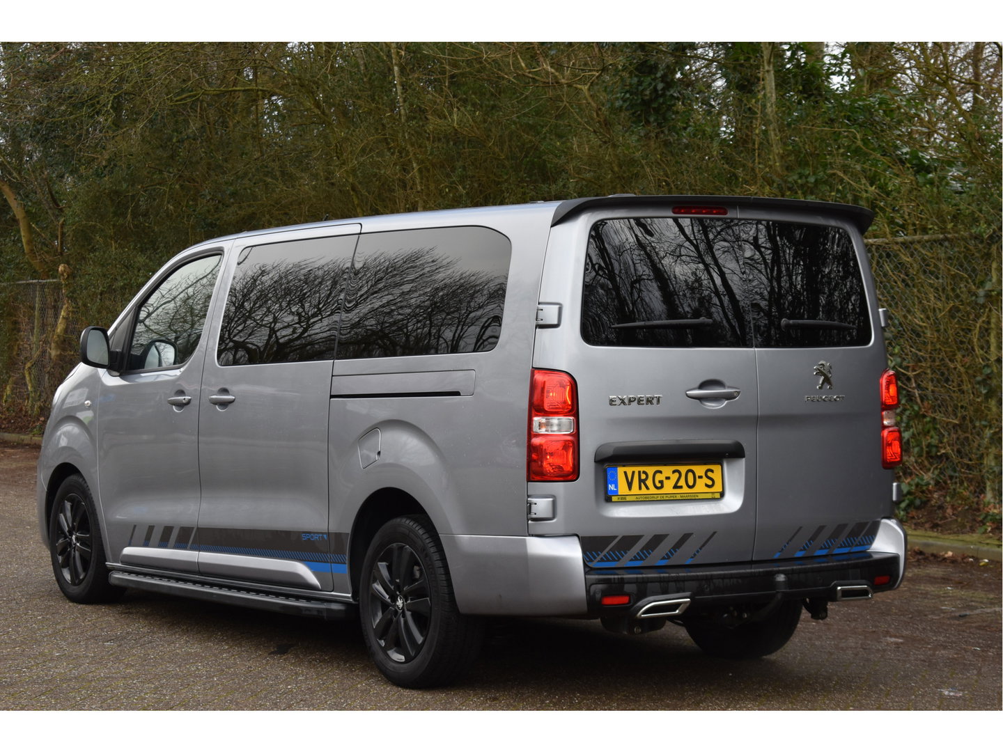 Peugeot Expert DC 5-Persoons 2.0 BlueHDI 180 Long Sport | Leder | Camera | Carplay | Trekhaak | Xenon / LED | Cruise Contr | NAP