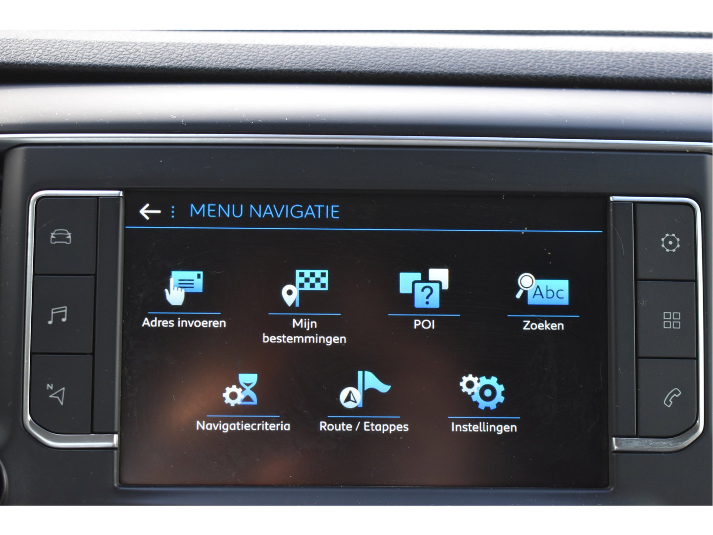 Peugeot Expert DC 5-Persoons 2.0 BlueHDI 180 Long Sport | Leder | Camera | Carplay | Trekhaak | Xenon / LED | Cruise Contr | NAP