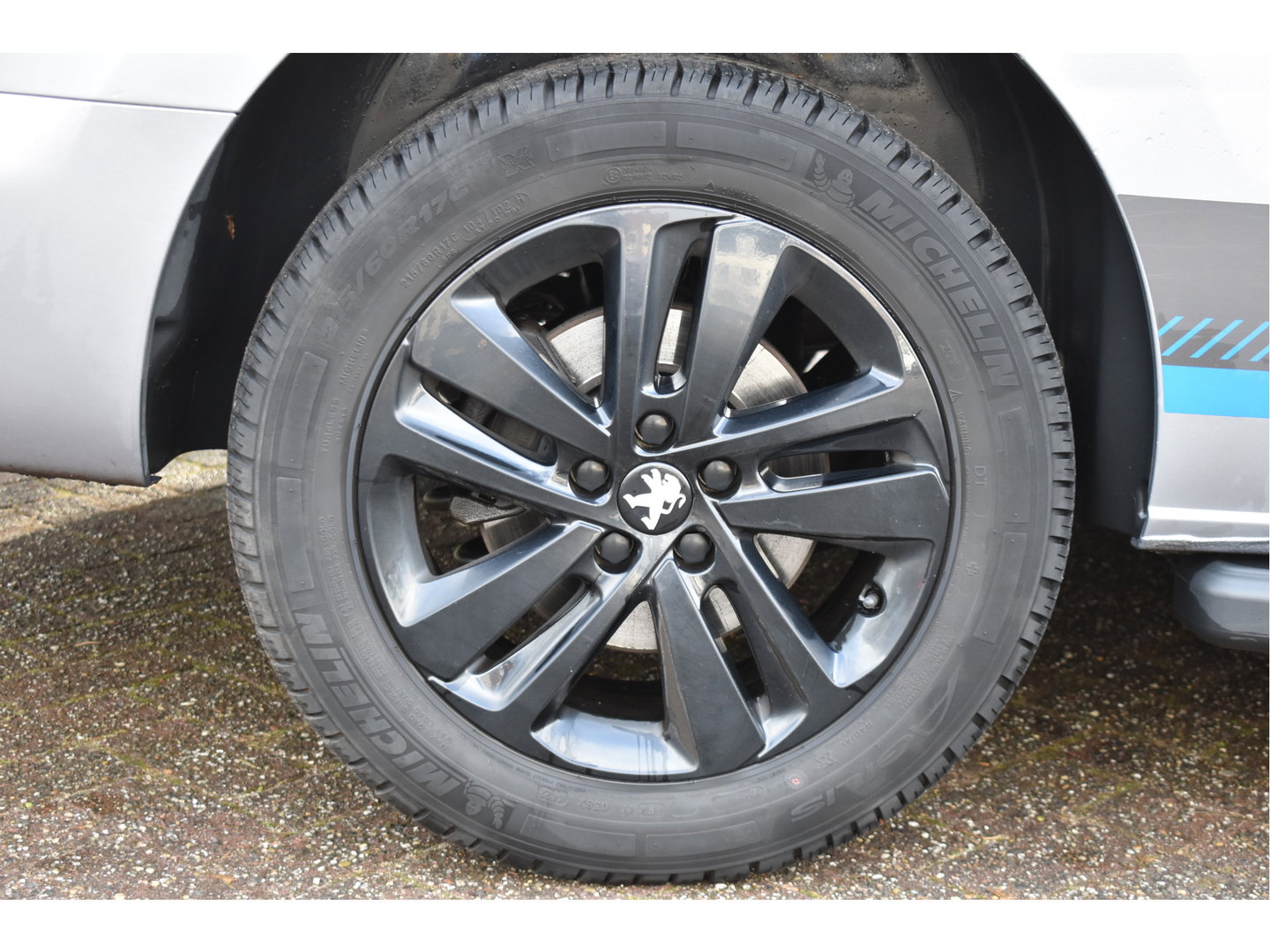 Peugeot Expert DC 5-Persoons 2.0 BlueHDI 180 Long Sport | Leder | Camera | Carplay | Trekhaak | Xenon / LED | Cruise Contr | NAP