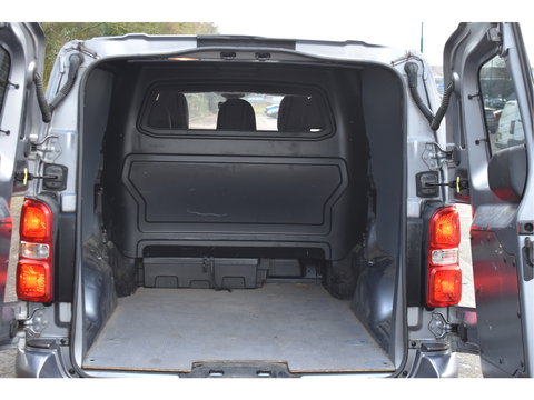 Peugeot Expert DC 5-Persoons 2.0 BlueHDI 180 Long Sport | Leder | Camera | Carplay | Trekhaak | Xenon / LED | Cruise Contr | NAP