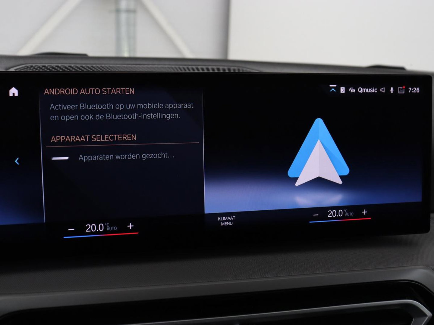 BMW 3 Serie 318i | Leder | Adaptive cruise | Stoelverwarming | Memory | Live Cockpit | Sportstoelen | Carplay | Keyless | Trekhaak | Parkeerhulp | Climate control | Full LED | Origineel NL