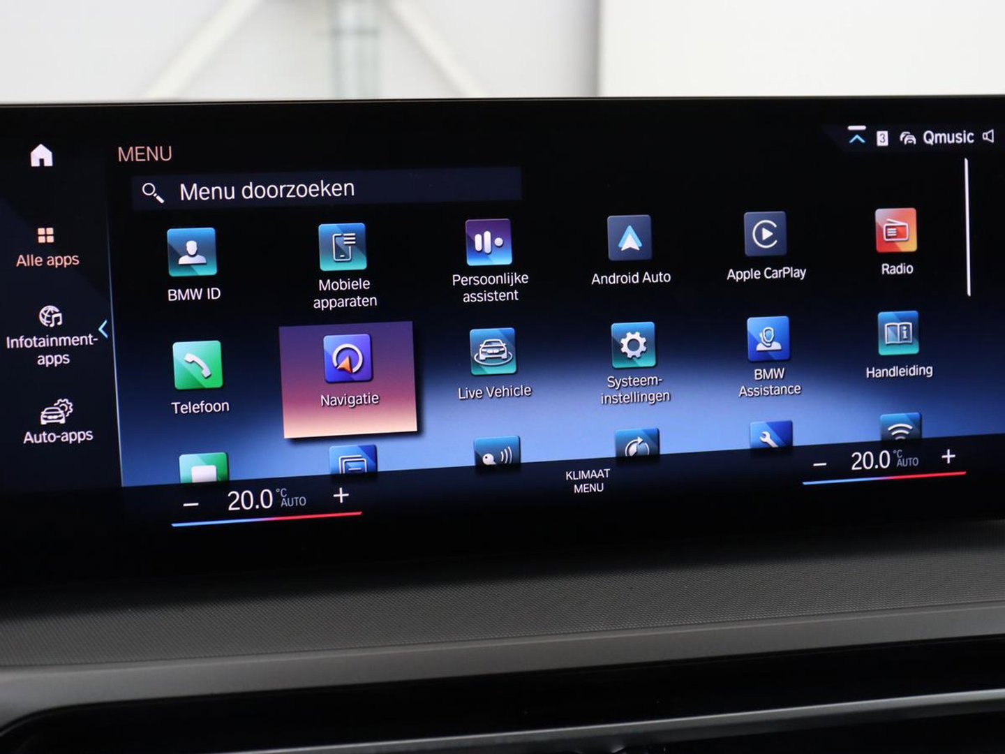 BMW 3 Serie 318i | Leder | Adaptive cruise | Stoelverwarming | Memory | Live Cockpit | Sportstoelen | Carplay | Keyless | Trekhaak | Parkeerhulp | Climate control | Full LED | Origineel NL