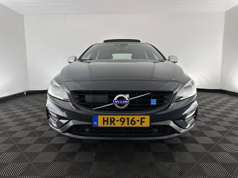 Volvo V60 2.4 D6 Twin Engine R-Design ⚠️Aircopomp Defect⚠️ (Plug-In) *PANO | LEATHER | HEATED-SPORTSEATS | XENON | ADAPTIVE-CRUISE | BLINDSPOT | NAVI-FULLMAP | PRIVACY-GLASS | ECC | MEMORY-PACK | PDC | CRUISE | 18''ALU*