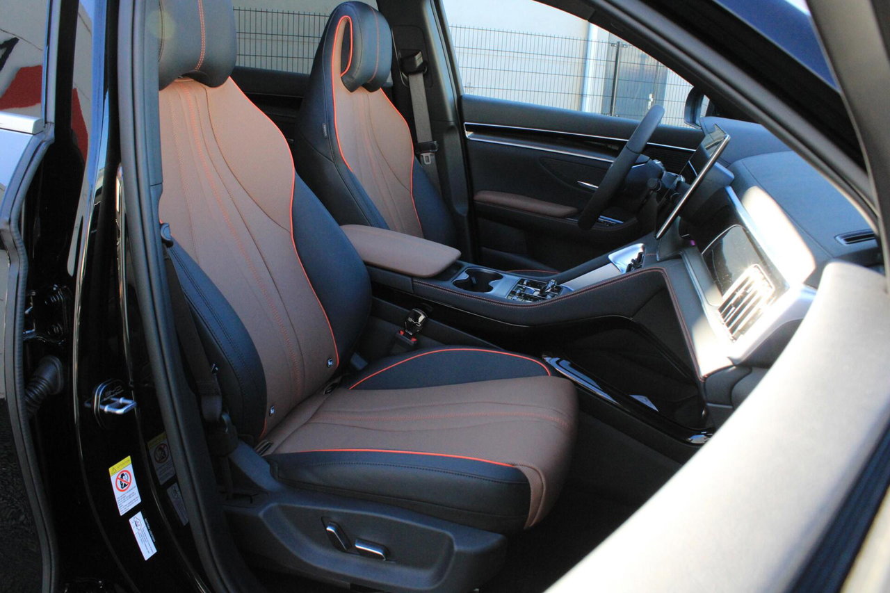 BYD SEAL U