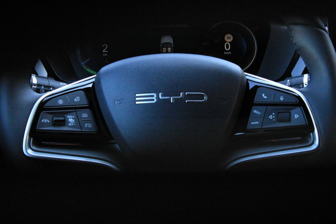 BYD SEAL U