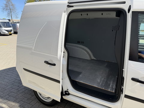 Volkswagen Caddy 1.0 TSI L1H1 BMT Trendline benzine grijs kenteken / euro 6 / bpm vrij / vaste prijs rijklaar € 14.950 ex btw / lease vanaf € / airco / schuifdeur