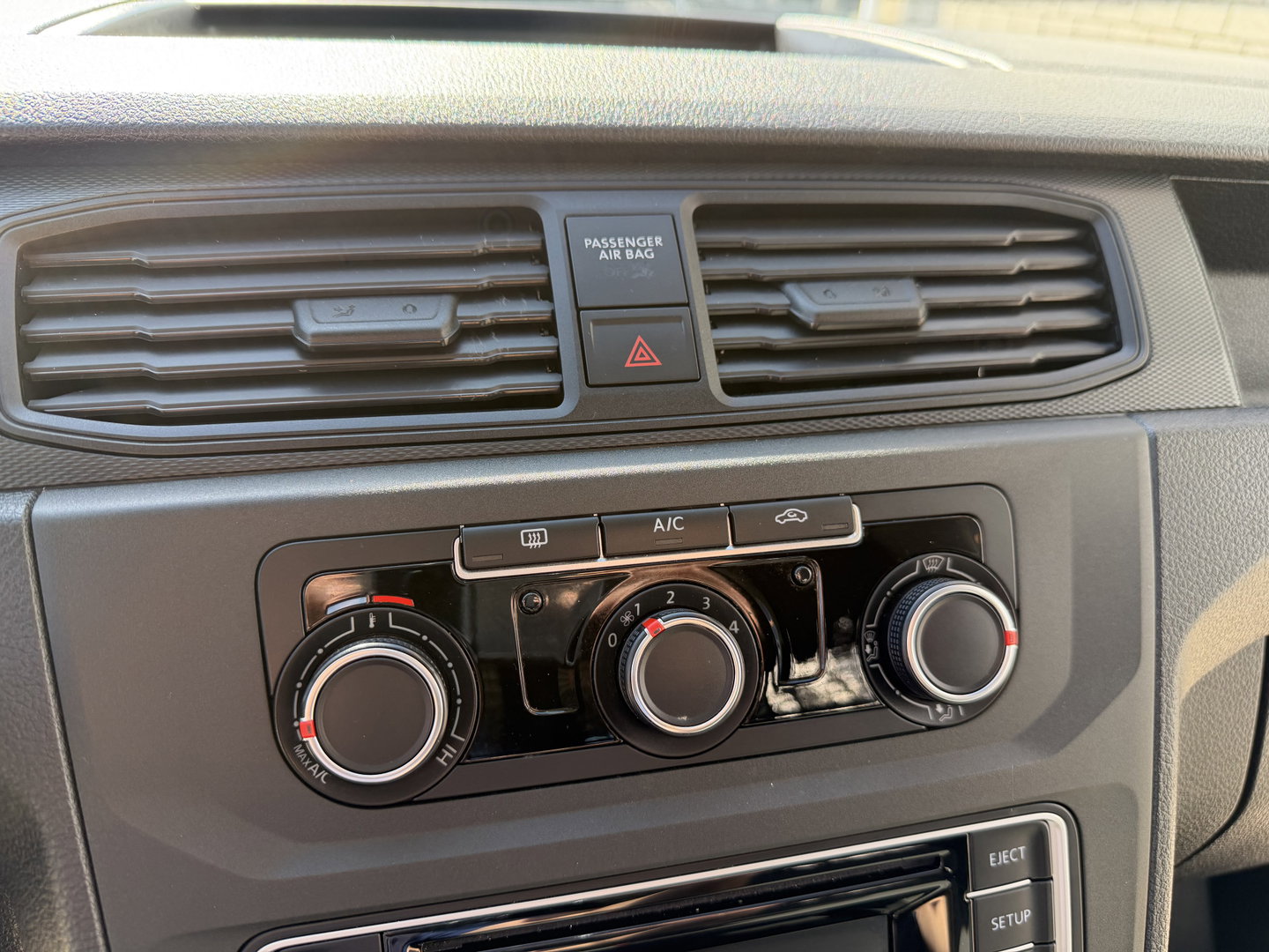 Volkswagen Caddy 1.0 TSI L1H1 BMT Trendline benzine grijs kenteken / euro 6 / bpm vrij / vaste prijs rijklaar € 14.950 ex btw / lease vanaf € / airco / schuifdeur