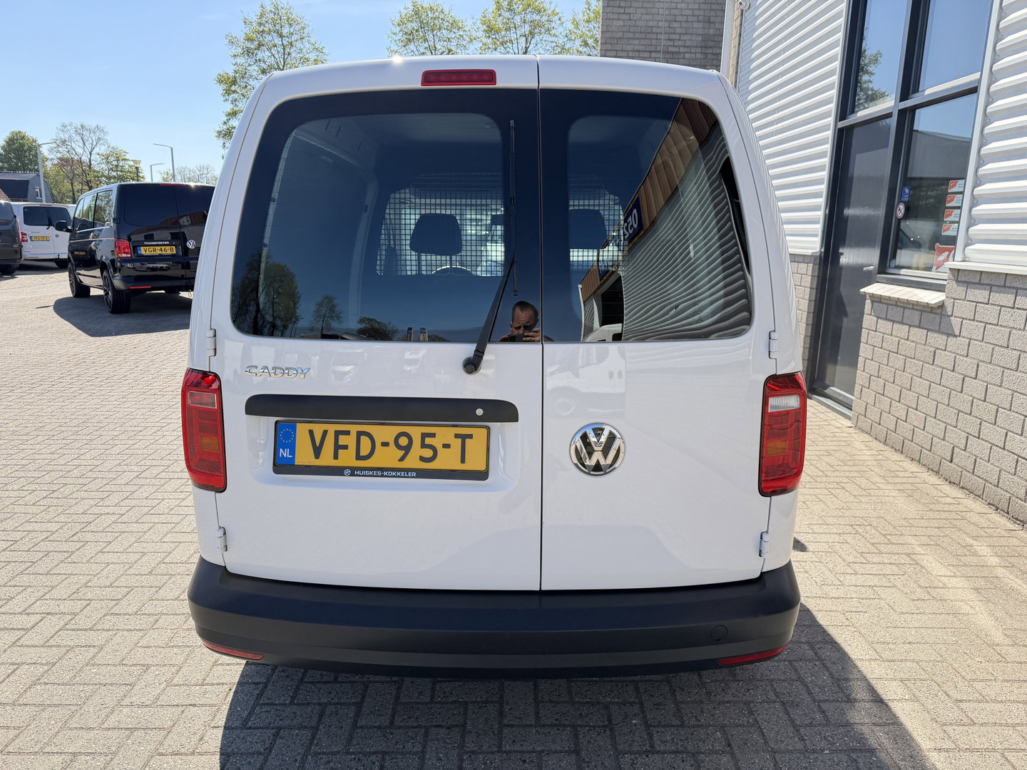 Volkswagen Caddy 1.0 TSI L1H1 BMT Trendline benzine grijs kenteken / euro 6 / bpm vrij / vaste prijs rijklaar € 14.950 ex btw / lease vanaf € / airco / schuifdeur