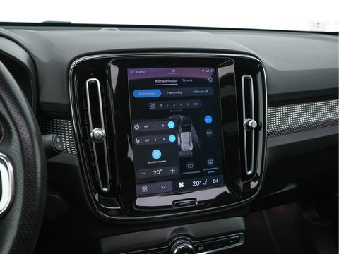 Volvo XC40 Recharge P8 AWD R-Design [ 3-Fase ] (INCL.BTW) Aut. *PANO | LEATHER-ALCANTARA | ADAPTIVE-CRUISE | DIGI-COCKPIT | FULL-LED | CAMERA | NAVI-FULLMAP | ECC | PDC | KEYLESS | HEATED-SPORTSEATS | TOWBAR | 19''ALU*