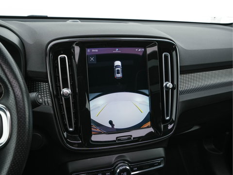 Volvo XC40 Recharge P8 AWD R-Design [ 3-Fase ] (INCL.BTW) Aut. *PANO | LEATHER-ALCANTARA | ADAPTIVE-CRUISE | DIGI-COCKPIT | FULL-LED | CAMERA | NAVI-FULLMAP | ECC | PDC | KEYLESS | HEATED-SPORTSEATS | TOWBAR | 19''ALU*