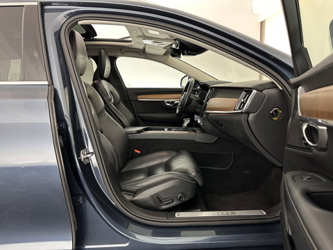 Volvo V90 2.0 D4 Momentum Pro (INCL-BTW) Aut. *PANO | LEATHER | HEAD-UP | FULL-LED | MEMORY-PACK | HEATED-SPORTSEATS | BLINDSPOT | CAMERA | KEYLESS | DIGI-COCKPIT | PRIVACY-GLASS | NAVI-FULLMAP | ECC | LANE-ASSIST | 17"AL