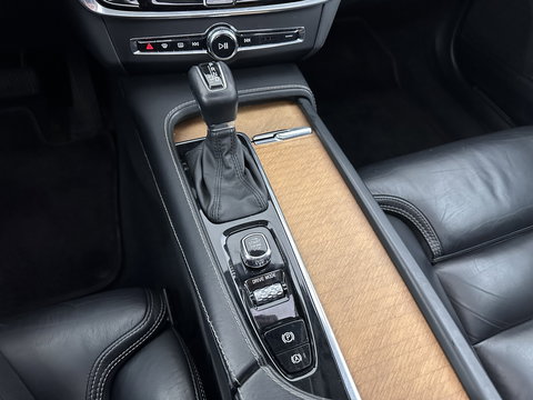 Volvo V90 2.0 D4 Momentum Pro (INCL-BTW) Aut. *PANO | LEATHER | HEAD-UP | FULL-LED | MEMORY-PACK | HEATED-SPORTSEATS | BLINDSPOT | CAMERA | KEYLESS | DIGI-COCKPIT | PRIVACY-GLASS | NAVI-FULLMAP | ECC | LANE-ASSIST | 17"AL