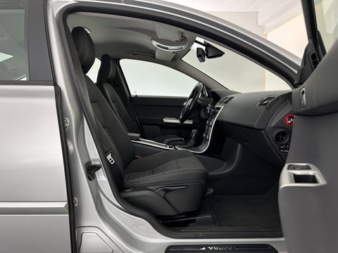 Volvo S40 1.6 D2 Sport *COMFORT-SEATS | ECC | TOWBAR | PDC | CRUISE | 17''ALU*