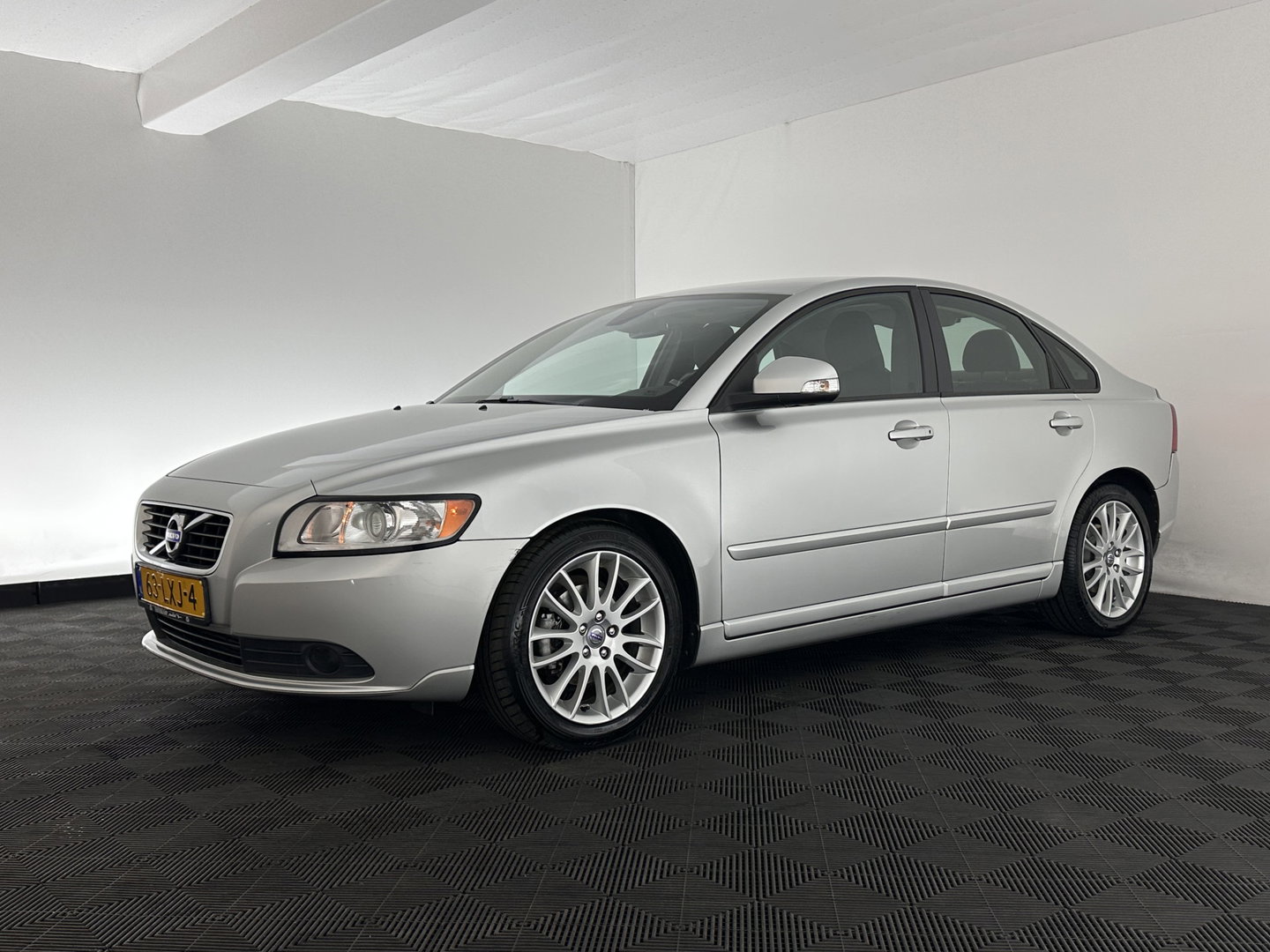 Volvo S40 1.6 D2 Sport *COMFORT-SEATS | ECC | TOWBAR | PDC | CRUISE | 17''ALU*