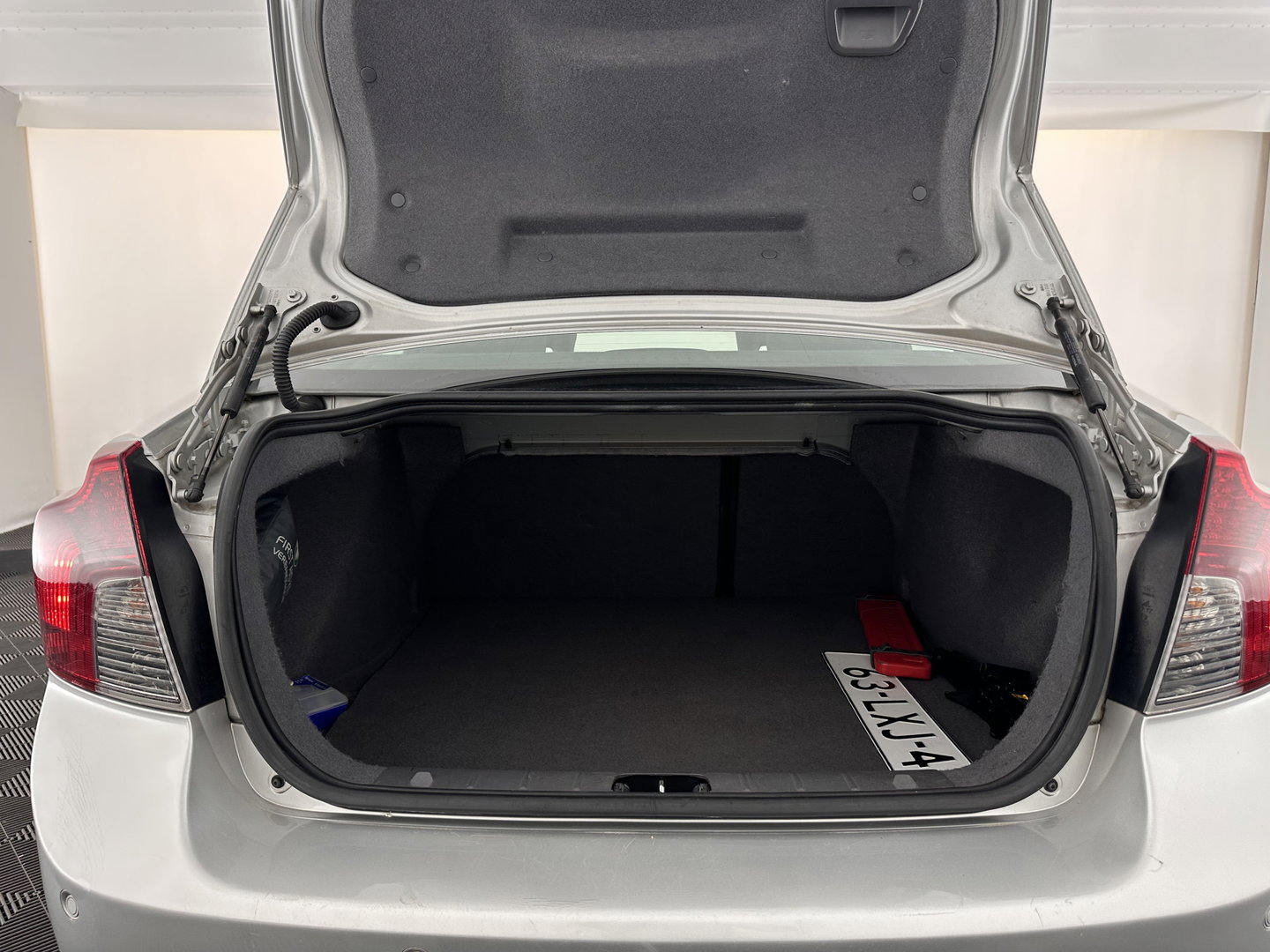 Volvo S40 1.6 D2 Sport *COMFORT-SEATS | ECC | TOWBAR | PDC | CRUISE | 17''ALU*