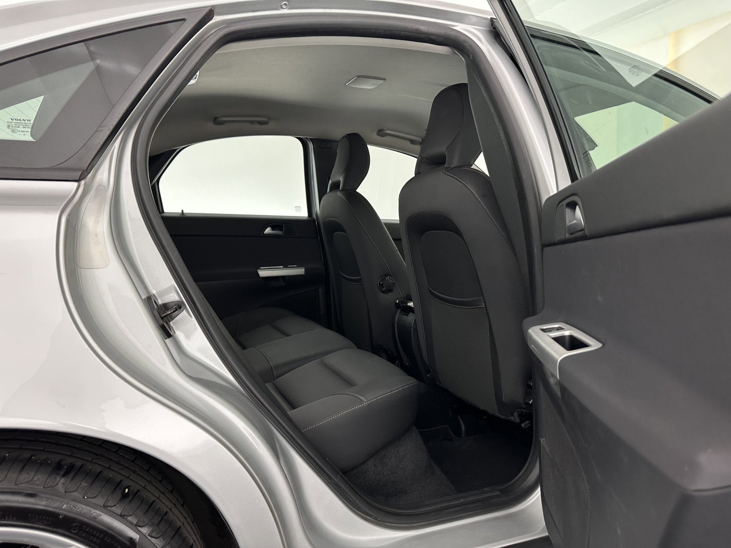 Volvo S40 1.6 D2 Sport *COMFORT-SEATS | ECC | TOWBAR | PDC | CRUISE | 17''ALU*