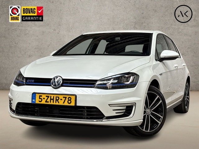 Volkswagen Golf - 1.4 TSI GTE 204Pk Automaat (NAVIGATIE, PARELMOER, CLIMATE, ADAPTIVE CRUISE, SPORTSTOELEN, GETINT GLAS, PARKEERSENSOREN, NIEUWE APK, NIEUWSTAAT)