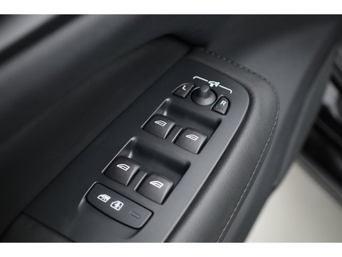 Volvo V60 2.0 T6 Plug-in hybrid AWD Plus Dark | 360 Cam | ACC | Blis | H&K Audio | Stoel 4 & Stuur verwarming | memory |