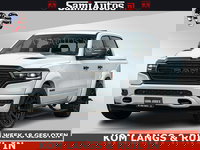 Dodge Ram 1500 - Limited Night | 5.7 V8 Hemi Full Option | LPG | Comfortabele Dubbele Cabine met Royale 5 Zitplaatsen | De Meest Luxe en Volle Pick-Up in zijn Klasse | BPM vrij | Nu Leverbaar uit Voorraad | Voorraad Nr v45lp