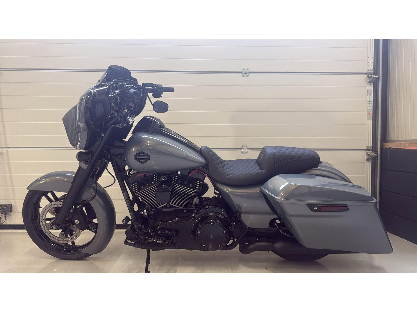 Harley Davidson 103 FLHXS Street Glide Special CVO Black-Out