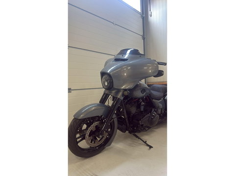 Harley Davidson 103 FLHXS Street Glide Special CVO Black-Out