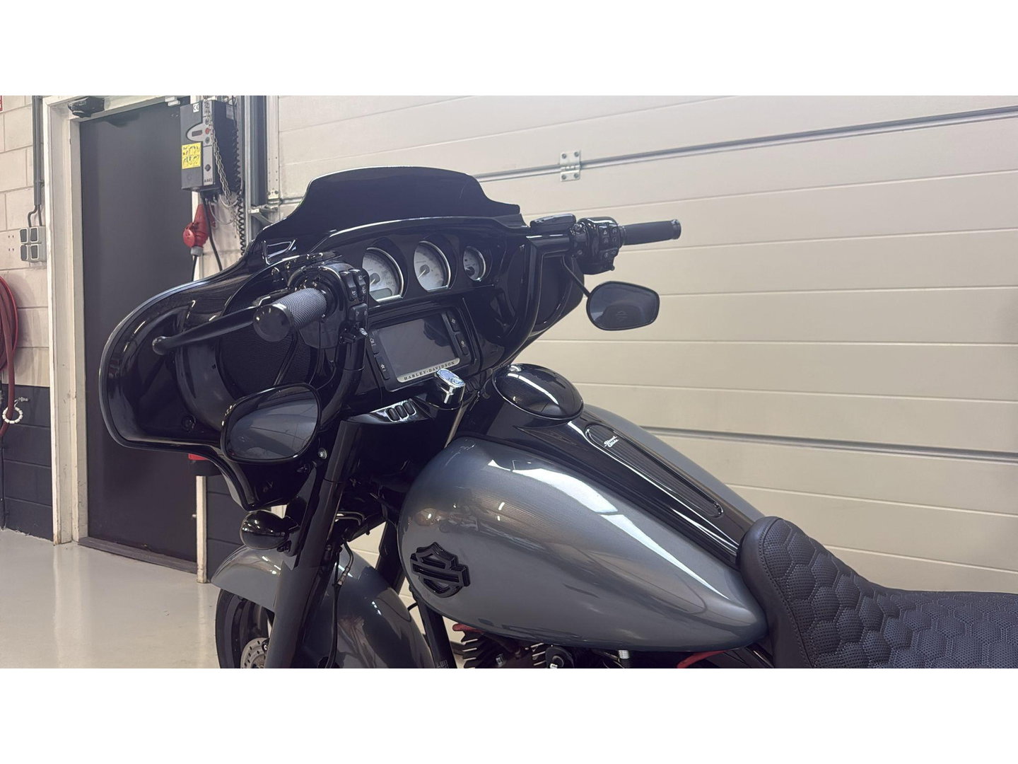 Harley Davidson 103 FLHXS Street Glide Special CVO Black-Out