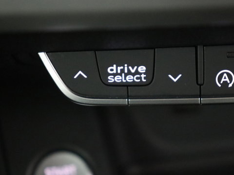 Audi A4 35 TFSI Business Edition | Leder | Stoelverwarming | Carplay | Virtual Cockpit | Navigatie | Full LED | Climate control | Bluetooth | Cruise control | Parkeerhulp