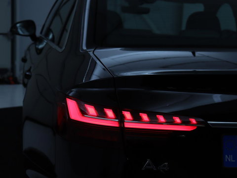 Audi A4 35 TFSI Business Edition | Leder | Stoelverwarming | Carplay | Virtual Cockpit | Navigatie | Full LED | Climate control | Bluetooth | Cruise control | Parkeerhulp