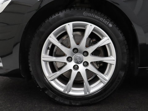 Audi A4 35 TFSI Business Edition | Leder | Stoelverwarming | Carplay | Virtual Cockpit | Navigatie | Full LED | Climate control | Bluetooth | Cruise control | Parkeerhulp