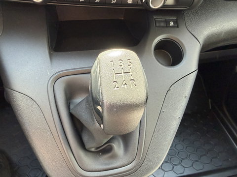 Opel Combo 1.5D L1H1 Edition / vaste prijs rijklaar € 10.950 ex btw / lease vanaf € 185 / euro 6 / bpm vrij / airco / cruise control / schuifdeur / imperial / comfort stoelen !