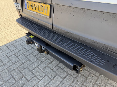 Iveco Daily 35S14V 2.3 automaat 410 L4H2 DC 6 persoons / vaste prijs rijklaar € 29.950 ex btw / ideale motorsport bus / euro 6 / bpm vrij / cruise en climate control / trekhaak 3500 kg !