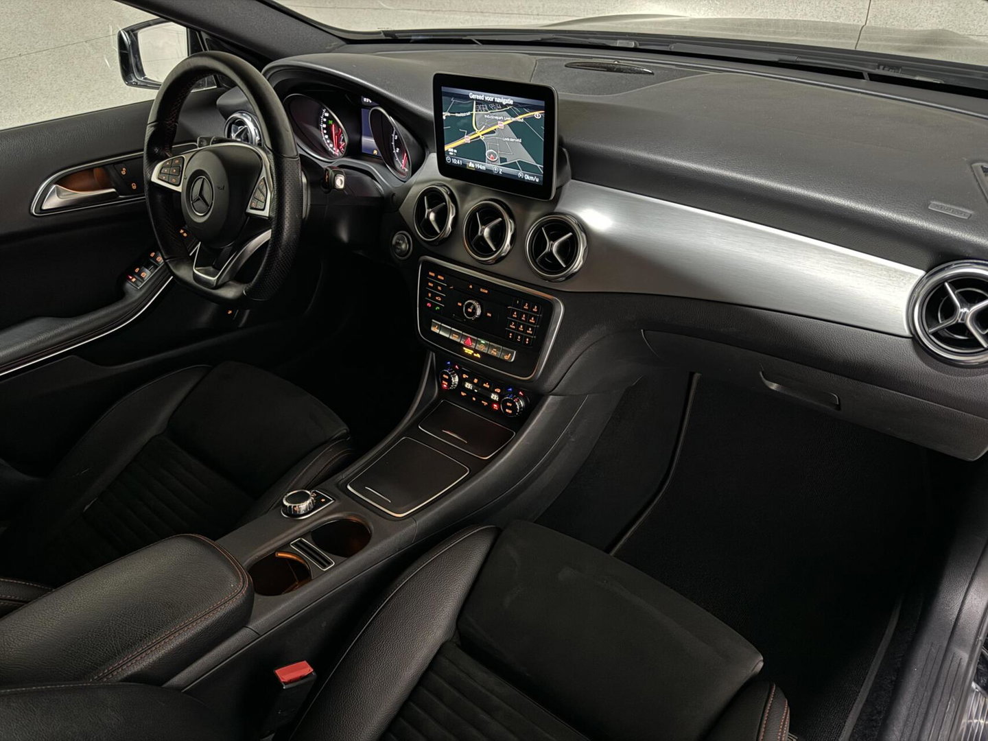 Mercedes-Benz GLA AMG Pano Carplay Navi Cruise Camera