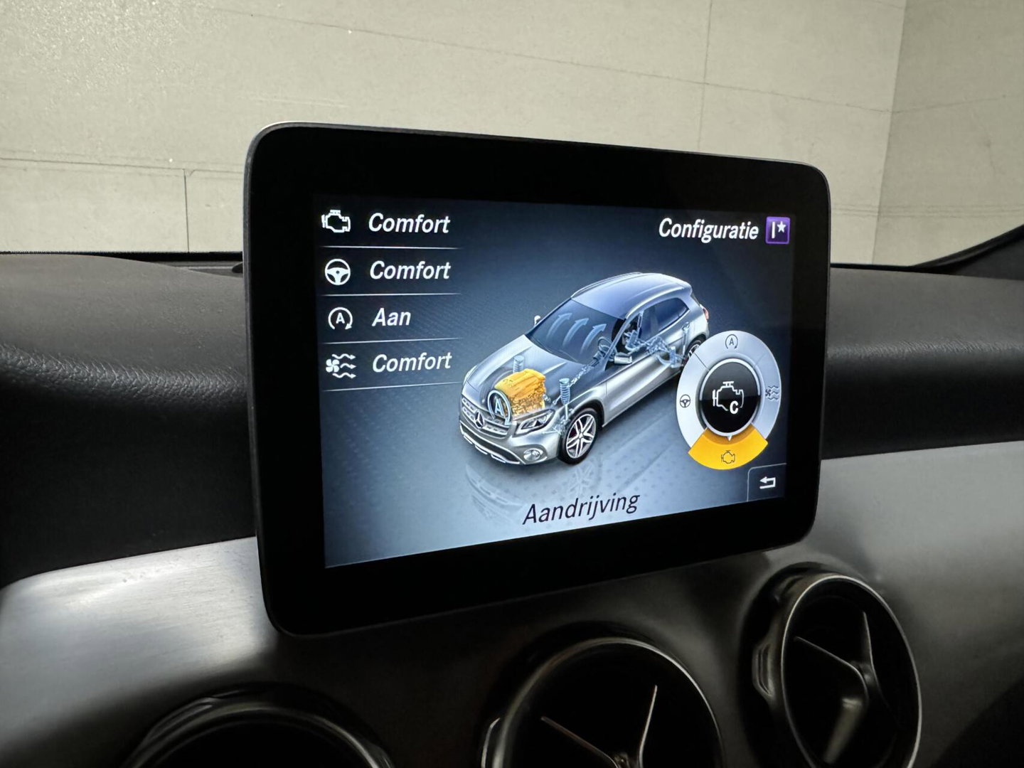Mercedes-Benz GLA AMG Pano Carplay Navi Cruise Camera