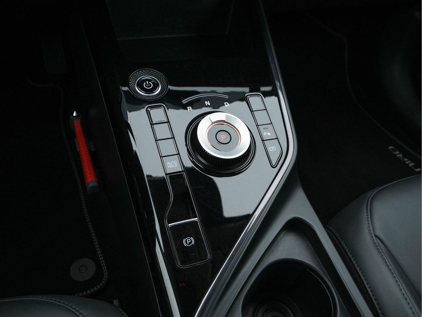 Kia Niro EV DynamicLine 64.8 kWh [ 3-Fase ] {SOH-100%} (INCL.BTW) *LEATHER-FABRIC | ADAPTIVE-CRUISE | DIGI-COCKPIT | KEYLESS | CAMERA | DAB | COMFORT-SEATS | SHIFT-PADDLES | ECC | PDC | 17''ALU*