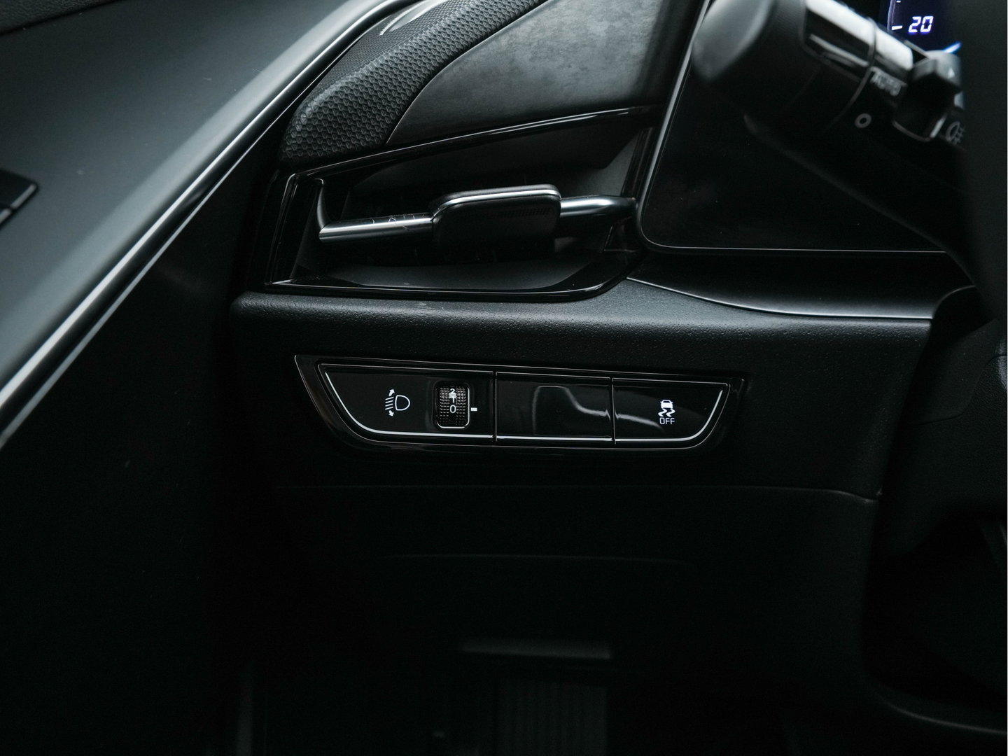 Kia Niro EV DynamicLine 64.8 kWh [ 3-Fase ] {SOH-100%} (INCL.BTW) *LEATHER-FABRIC | ADAPTIVE-CRUISE | DIGI-COCKPIT | KEYLESS | CAMERA | DAB | COMFORT-SEATS | SHIFT-PADDLES | ECC | PDC | 17''ALU*