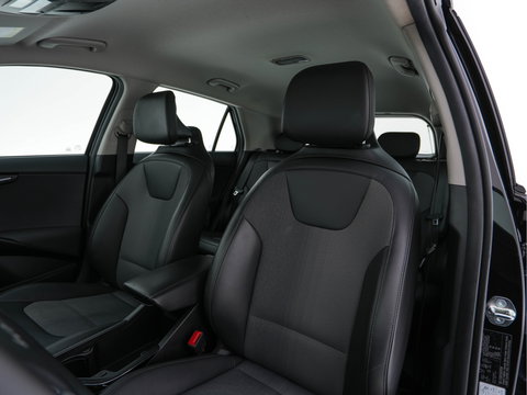 Kia Niro EV DynamicLine 64.8 kWh [ 3-Fase ] {SOH-100%} (INCL.BTW) *LEATHER-FABRIC | ADAPTIVE-CRUISE | DIGI-COCKPIT | KEYLESS | CAMERA | DAB | COMFORT-SEATS | SHIFT-PADDLES | ECC | PDC | 17''ALU*