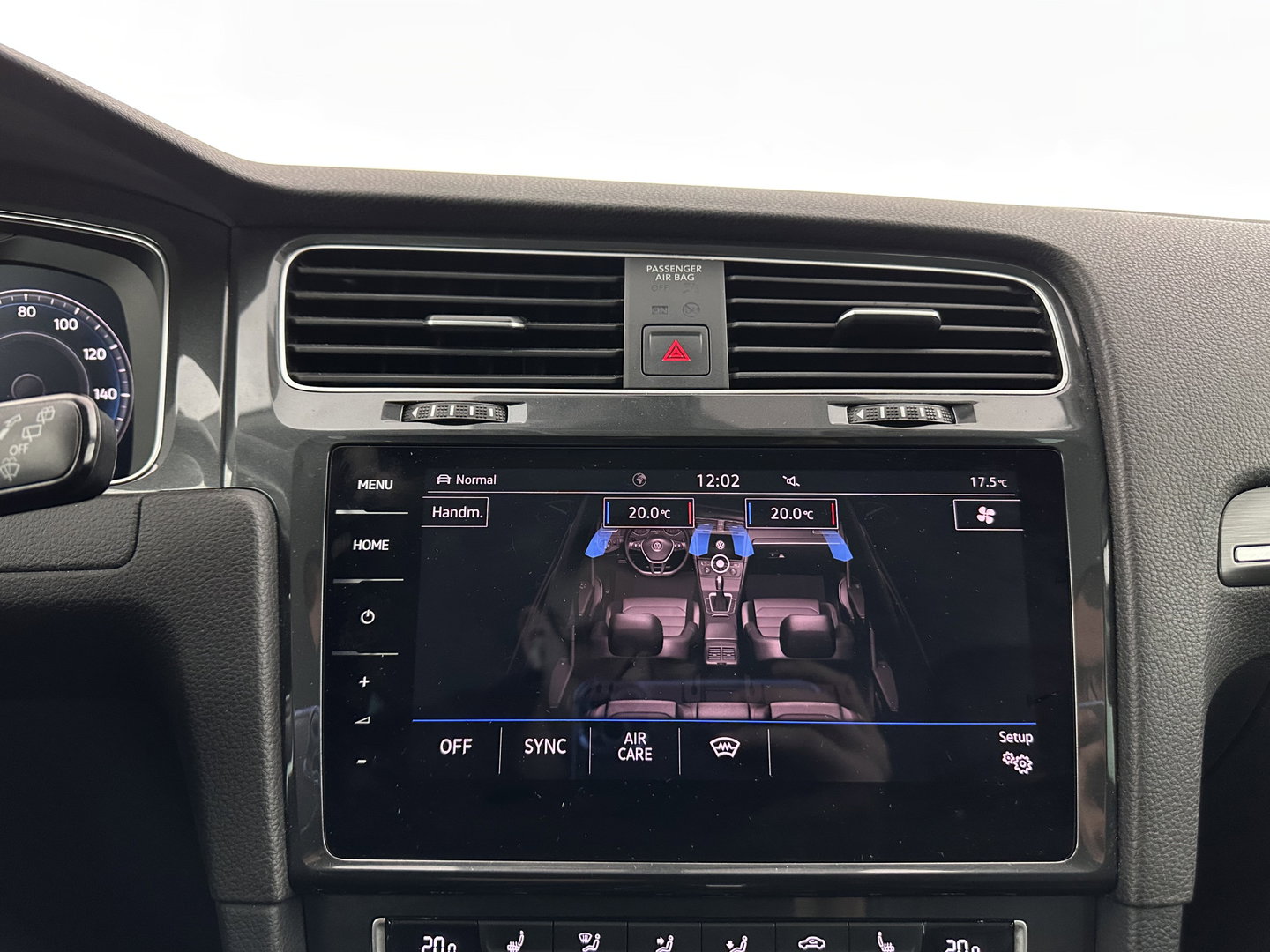 Volkswagen e-Golf E-DITION (INCL-BTW) *HEATPUMP | LEATHER | ADAPTIVE-CRUISE | FULL-LED | DYNAUDIO | DIGI-COCKPIT | NAVI-FULLMAP | CAMERA | KEYLESS | AMBIENT-LIGHT | DAB | ECC | CCS-FASTLOADER | PDC | 17''ALU*