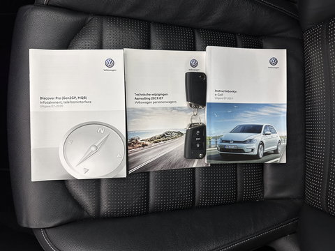 Volkswagen e-Golf E-DITION (INCL-BTW) *HEATPUMP | LEATHER | ADAPTIVE-CRUISE | FULL-LED | DYNAUDIO | DIGI-COCKPIT | NAVI-FULLMAP | CAMERA | KEYLESS | AMBIENT-LIGHT | DAB | ECC | CCS-FASTLOADER | PDC | 17''ALU*