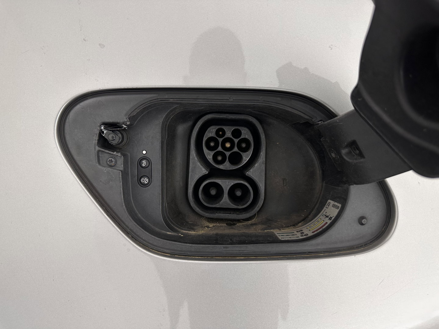 Volkswagen e-Golf E-DITION (INCL-BTW) *HEATPUMP | LEATHER | ADAPTIVE-CRUISE | FULL-LED | DYNAUDIO | DIGI-COCKPIT | NAVI-FULLMAP | CAMERA | KEYLESS | AMBIENT-LIGHT | DAB | ECC | CCS-FASTLOADER | PDC | 17''ALU*