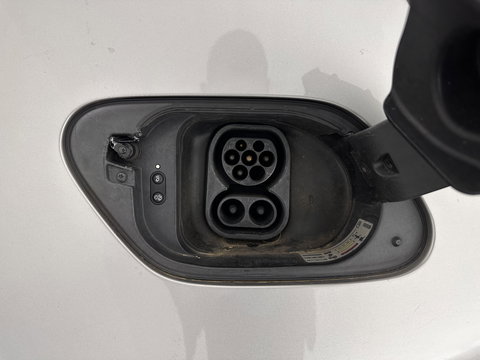 Volkswagen e-Golf E-DITION (INCL-BTW) *HEATPUMP | LEATHER | ADAPTIVE-CRUISE | FULL-LED | DYNAUDIO | DIGI-COCKPIT | NAVI-FULLMAP | CAMERA | KEYLESS | AMBIENT-LIGHT | DAB | ECC | CCS-FASTLOADER | PDC | 17''ALU*