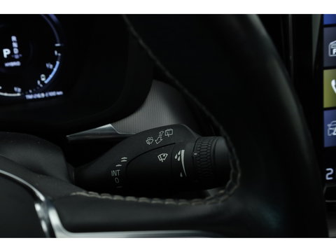 Volvo XC60 2.0 T8 AWD R-Design | polestar engineered | Trekhaak | 21 inch | Head-up | 360 camera | H&K Audio | Sportstoelen |