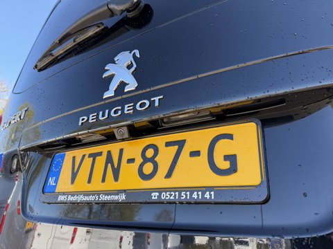 Peugeot Expert 2.0 BlueHDI 177pk automaat S&S L3H1 DC 5 persoons / vaste prijs rijklaar € 27.950 ex btw / lease vanaf € 456 / dubbele schuifdeur / euro 6 / bpm vrij / airco / cruise / navi / trekhaak !