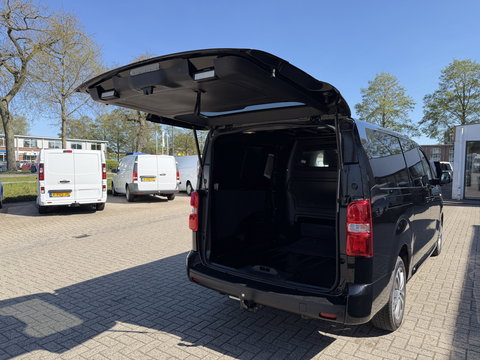 Peugeot Expert 2.0 BlueHDI 177pk automaat S&S L3H1 DC 5 persoons / vaste prijs rijklaar € 27.950 ex btw / lease vanaf € 456 / dubbele schuifdeur / euro 6 / bpm vrij / airco / cruise / navi / trekhaak !