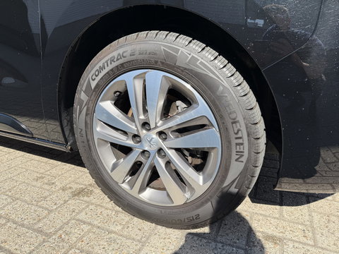 Peugeot Expert 2.0 BlueHDI 177pk automaat S&S L3H1 DC 5 persoons / vaste prijs rijklaar € 27.950 ex btw / lease vanaf € 456 / dubbele schuifdeur / euro 6 / bpm vrij / airco / cruise / navi / trekhaak !