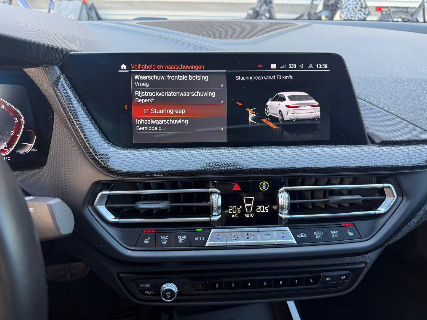 BMW 2 Serie Gran Coupé 218i High Exe M-Sport|Pano|Harman&Kardon|M-Stoelen|Keyless|Carplay|Camera