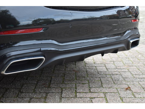 Mercedes-Benz C-Klasse 300 e AMG Line 313 pk | NL-Auto | 8x velgen + banden | Trekhaak | Open dak | Virtual cockpit | Camera | Carplay | Sfeerverlichting | Full LED | LM-Velgen | NAP