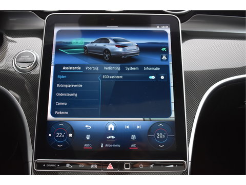 Mercedes-Benz C-Klasse 300 e AMG Line 313 pk | NL-Auto | 8x velgen + banden | Trekhaak | Open dak | Virtual cockpit | Camera | Carplay | Sfeerverlichting | Full LED | LM-Velgen | NAP