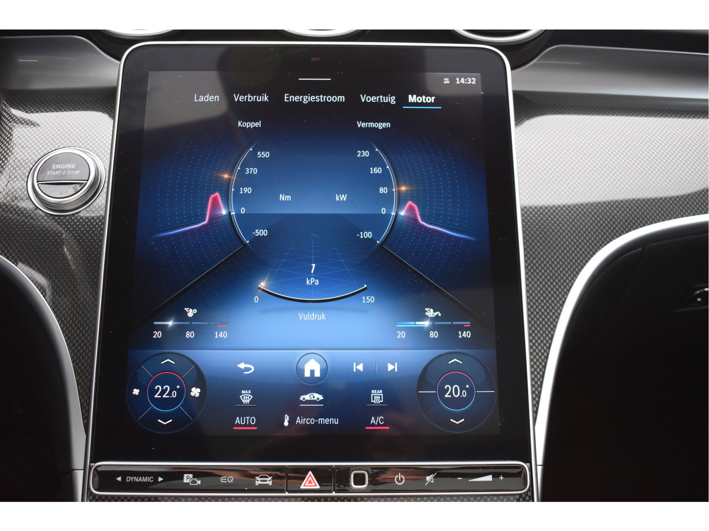 Mercedes-Benz C-Klasse 300 e AMG Line 313 pk | NL-Auto | 8x velgen + banden | Trekhaak | Open dak | Virtual cockpit | Camera | Carplay | Sfeerverlichting | Full LED | LM-Velgen | NAP